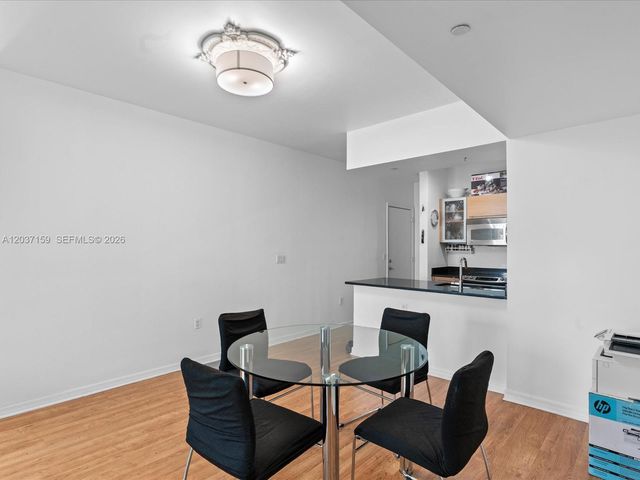 950 Brickell Bay Dr 501, Miami, FL 33131
