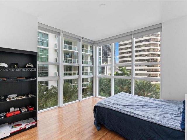 950 Brickell Bay Dr 501, Miami, FL 33131