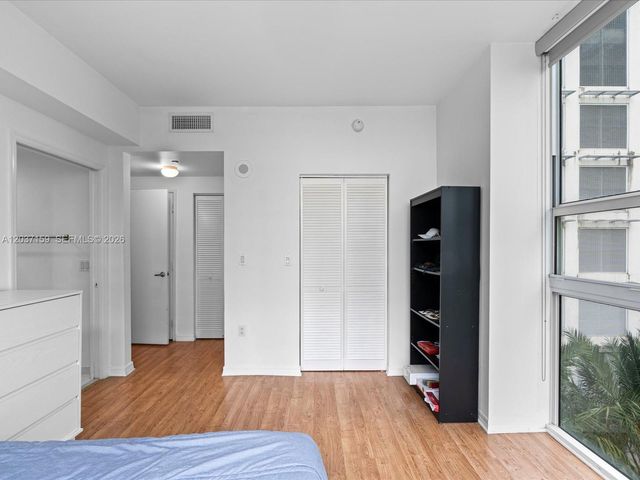 950 Brickell Bay Dr 501, Miami, FL 33131