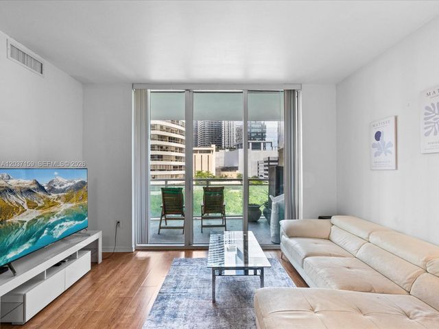 950 Brickell Bay Dr 501, Miami, FL 33131