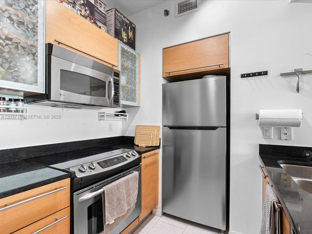 950 Brickell Bay Dr 501, Miami, FL 33131
