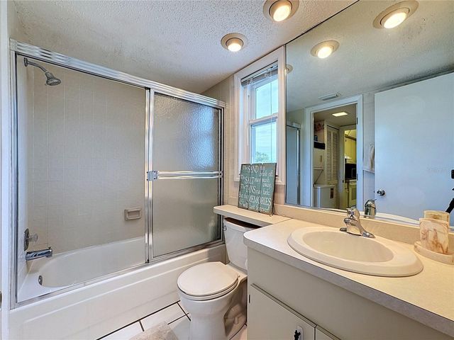 205 HIGHLAND AVENUE 3, Bradenton Beach, FL 34217