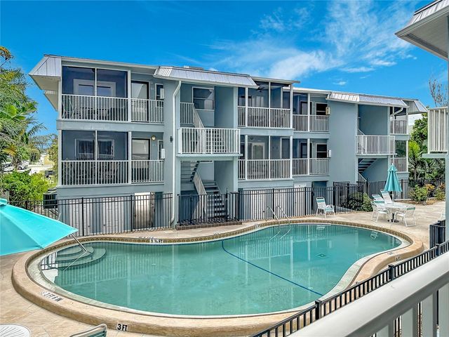 205 HIGHLAND AVENUE 3, Bradenton Beach, FL 34217