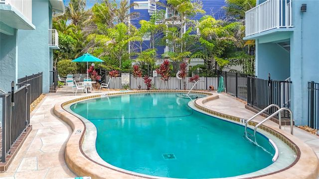 205 HIGHLAND AVENUE 3, Bradenton Beach, FL 34217