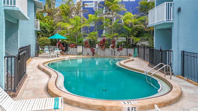 205 HIGHLAND AVENUE 3, Bradenton Beach, FL 34217