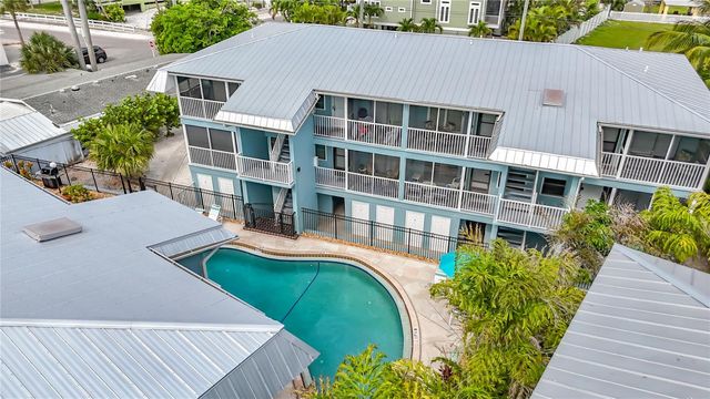 205 HIGHLAND AVENUE 3, Bradenton Beach, FL 34217