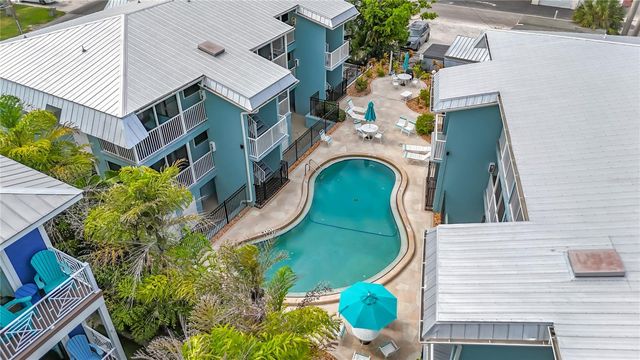 205 HIGHLAND AVENUE 3, Bradenton Beach, FL 34217