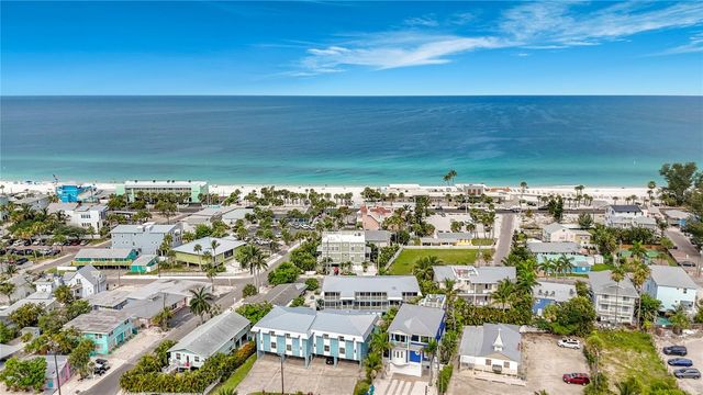 205 HIGHLAND AVENUE 3, Bradenton Beach, FL 34217