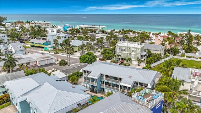 205 HIGHLAND AVENUE 3, Bradenton Beach, FL 34217