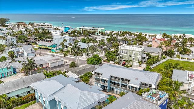 205 HIGHLAND AVENUE 3, Bradenton Beach, FL 34217