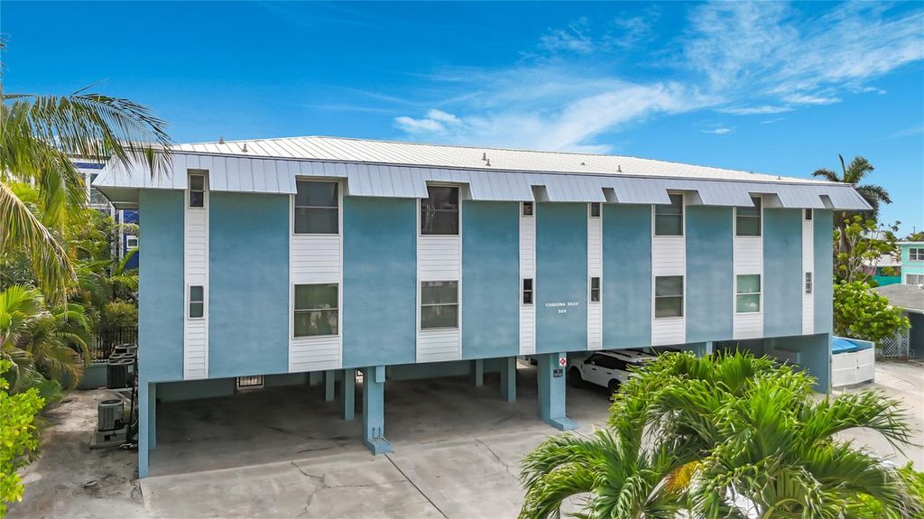 205 HIGHLAND AVENUE 3, Bradenton Beach, FL 34217
