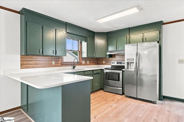 803 Quillen Avenue, Fountain Inn, SC 29644
