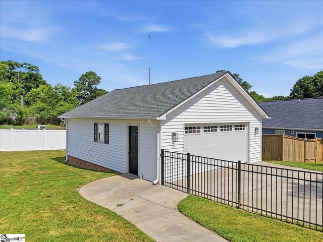 803 Quillen Avenue, Fountain Inn, SC 29644