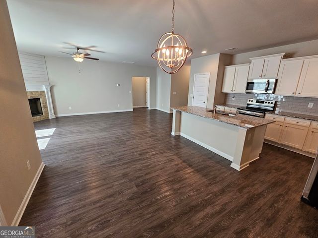 333 Darlington Drive, Ellenwood, GA 30294