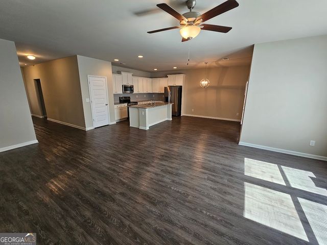 333 Darlington Drive, Ellenwood, GA 30294