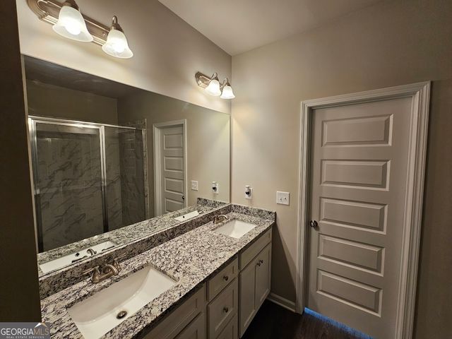 333 Darlington Drive, Ellenwood, GA 30294