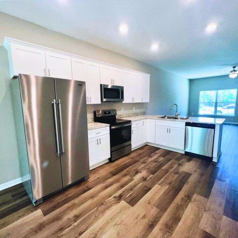 1335 W WALNUT STREET, Lakeland, FL 33815