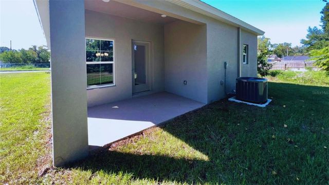 1335 W WALNUT STREET, Lakeland, FL 33815