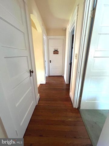 523 W SPRINGETTSBURY AVE, York, PA 17403