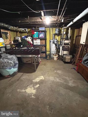 523 W SPRINGETTSBURY AVE, York, PA 17403