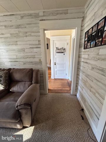523 W SPRINGETTSBURY AVE, York, PA 17403