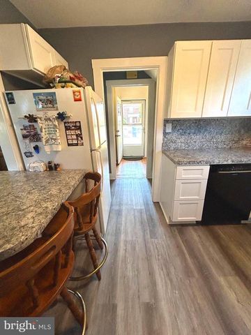 523 W SPRINGETTSBURY AVE, York, PA 17403