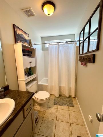 2675 HIGHWAY 160, Warrior, AL 35180