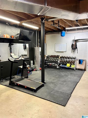 2675 HIGHWAY 160, Warrior, AL 35180