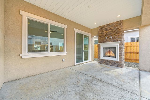 2024 Arbor Ridge Dr, Roseville, CA 95747