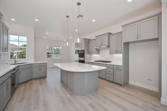 2024 Arbor Ridge Dr, Roseville, CA 95747