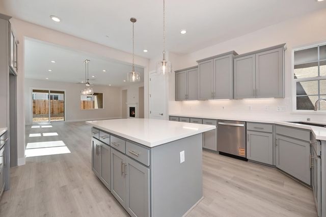 2024 Arbor Ridge Dr, Roseville, CA 95747