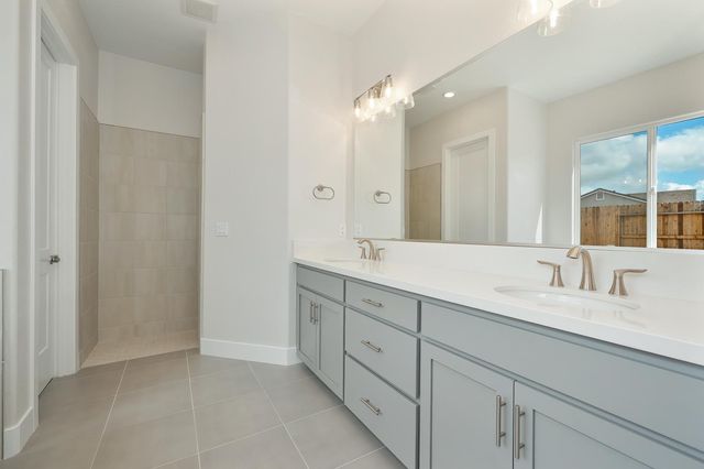 2024 Arbor Ridge Dr, Roseville, CA 95747