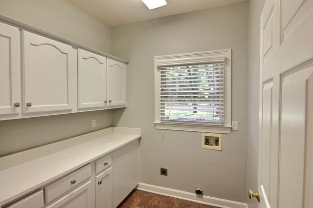 255 ELLAWOOD LN, Collierville, TN 38017
