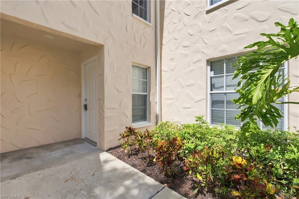 100 Siena WAY 1201, NAPLES, FL 34119 — photo 2