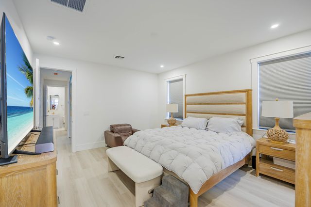 740 Winters, West Palm Beach, FL 33405