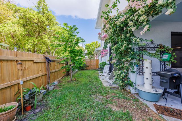 740 Winters, West Palm Beach, FL 33405