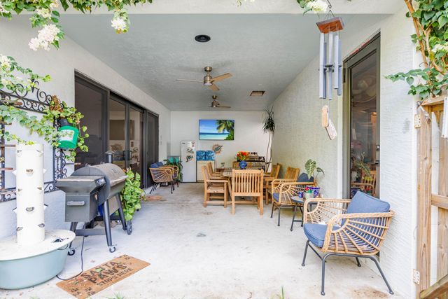 740 Winters, West Palm Beach, FL 33405