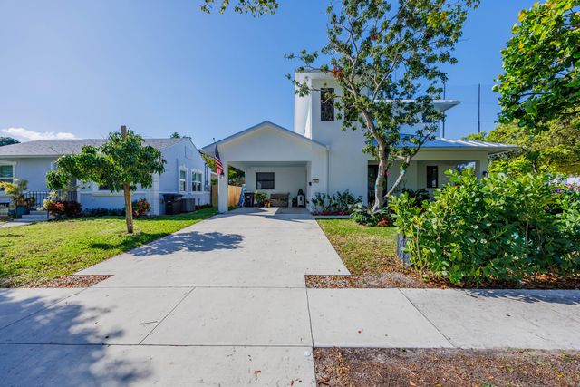 740 Winters, West Palm Beach, FL 33405