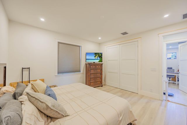 740 Winters, West Palm Beach, FL 33405