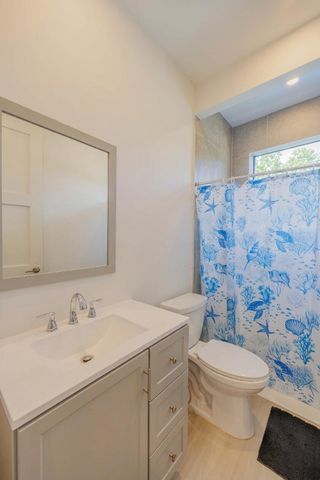 740 Winters, West Palm Beach, FL 33405