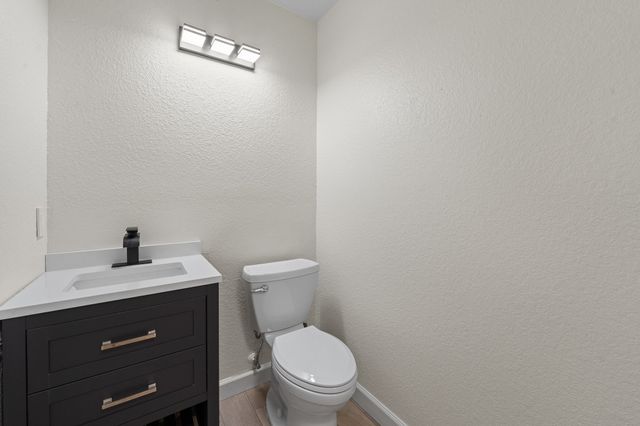 8005 Cloverglen Lane, Fort Worth, TX 76123
