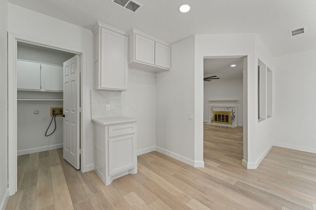 8005 Cloverglen Lane, Fort Worth, TX 76123