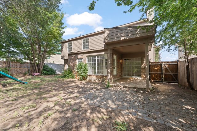 8005 Cloverglen Lane, Fort Worth, TX 76123