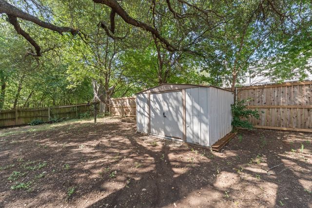 8005 Cloverglen Lane, Fort Worth, TX 76123
