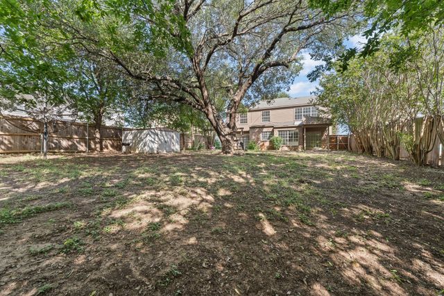 8005 Cloverglen Lane, Fort Worth, TX 76123