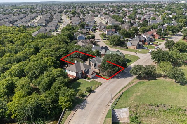 8005 Cloverglen Lane, Fort Worth, TX 76123