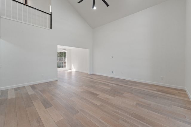 8005 Cloverglen Lane, Fort Worth, TX 76123