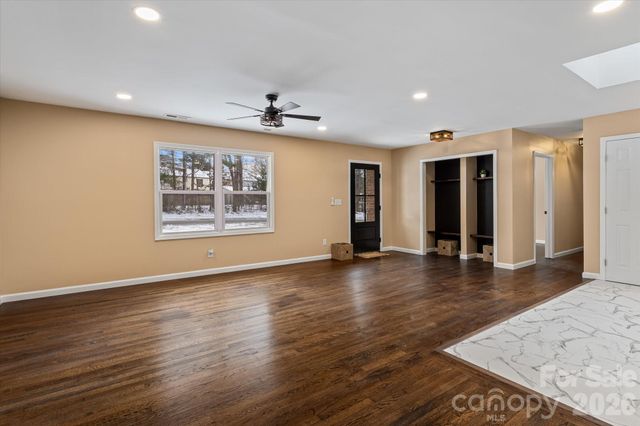 1090 Shalimar Drive, Winston Salem, NC 27107