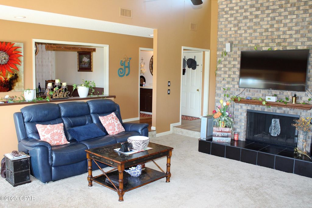 Image 5 of property listing at 612 Amberjack Drive, Panama City Beach, FL 32408