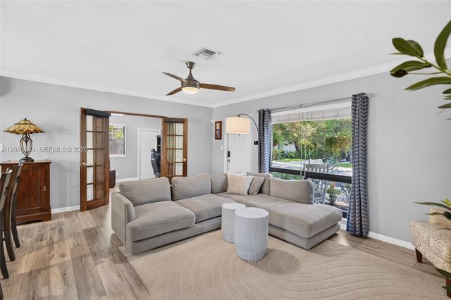300 NW 28th Street, Wilton Manors, FL 33311